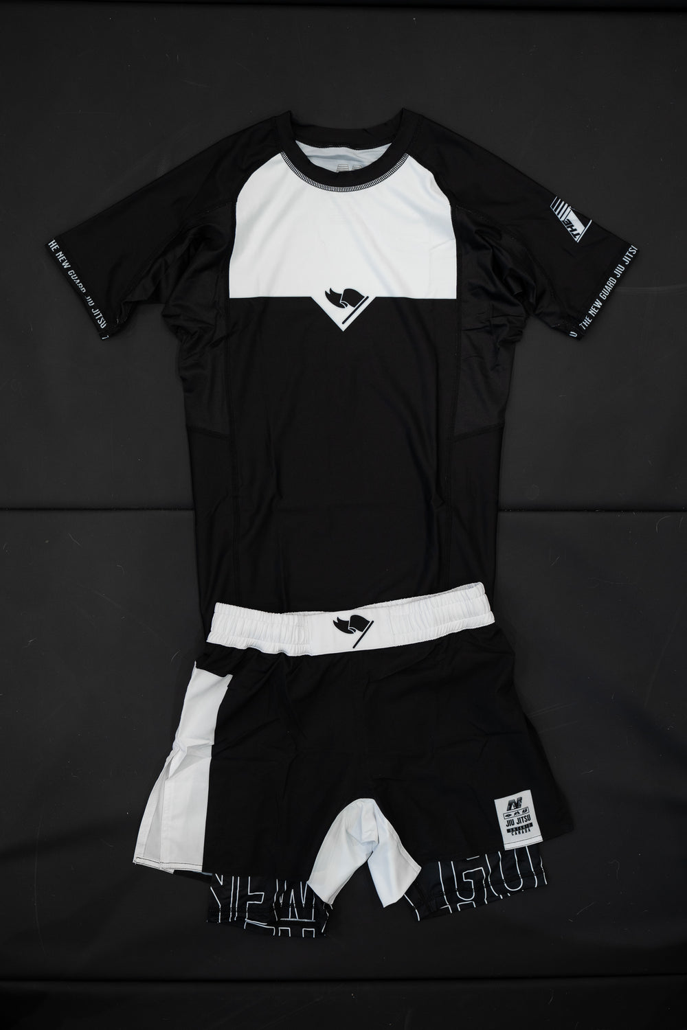 Unranked Rashguard - Black